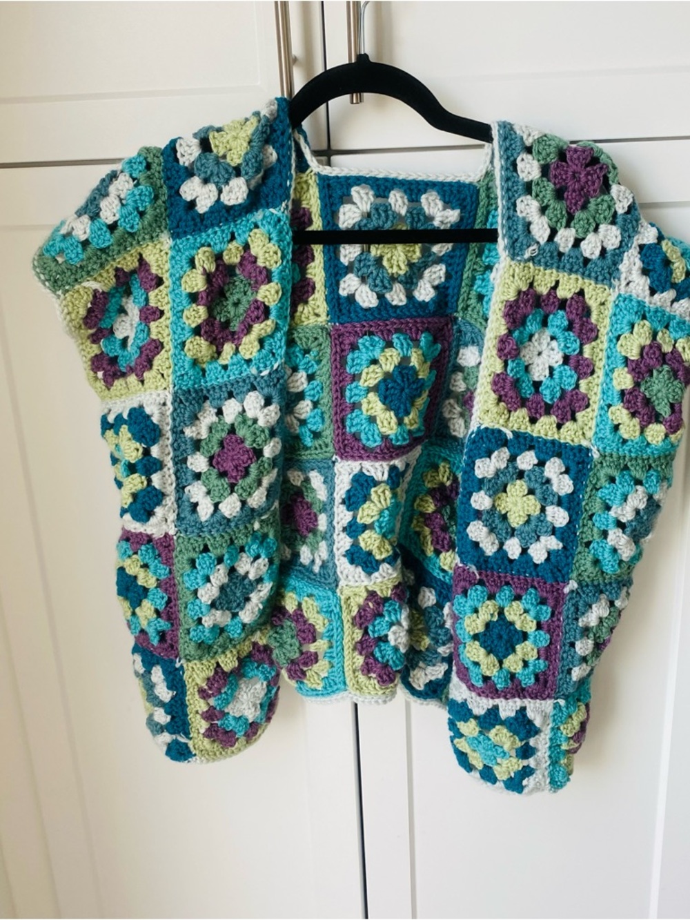Oversized handmade knit grandma vest sweater flowers size 23 inches large